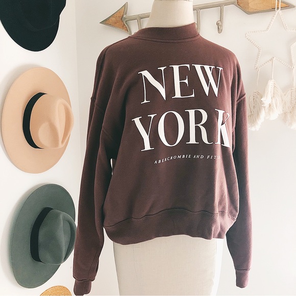 Abercrombie & Fitch Tops - ❗️SOLD❗️🍂Abercrombie Sweat Shirt🍂